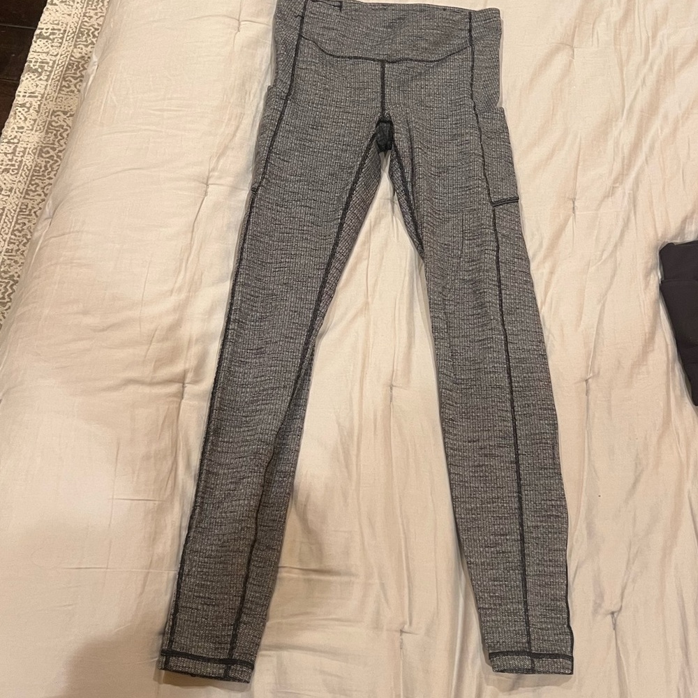 Older version of the swift speed lululemon leggings 7/8